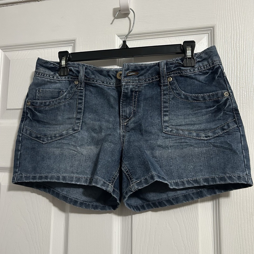 Vintage SO Authentic Heritage Y2K Medium Wash Denim Shorts - Size 9